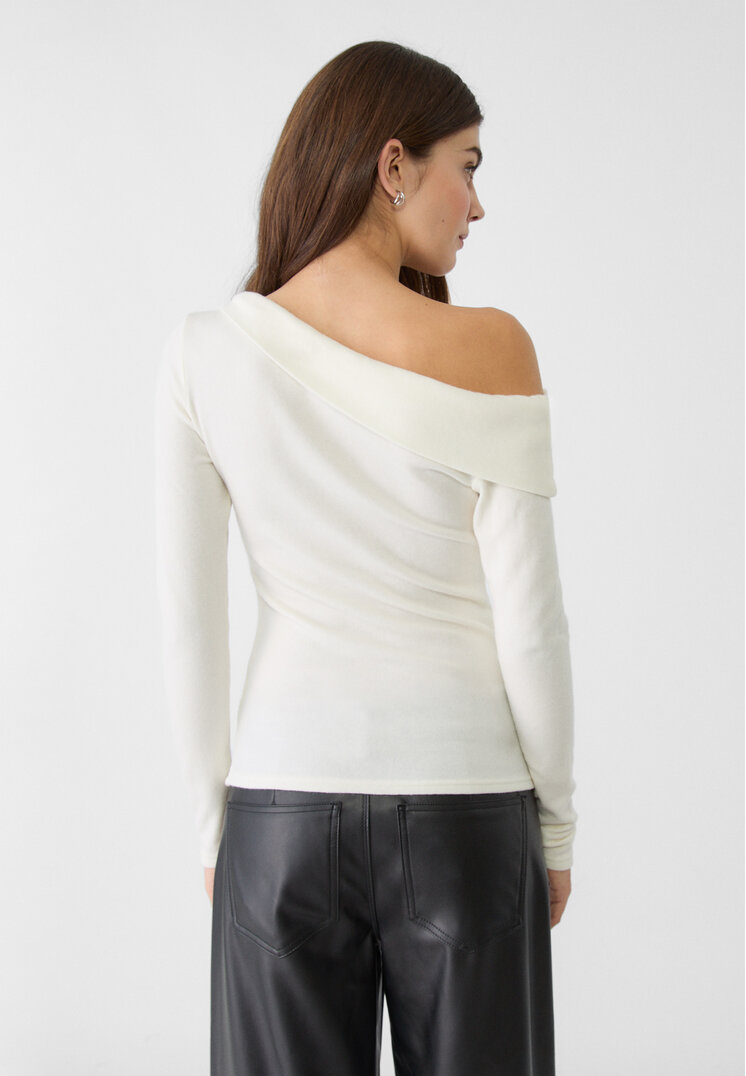 camiseta asimetrica punto
