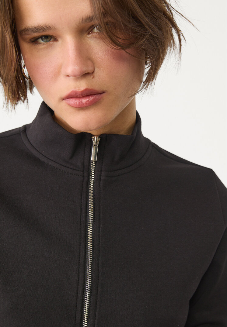 sudadera ajustada cremallera