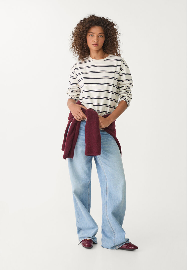 camiseta oversize rayas