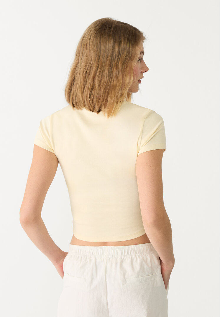camiseta basica slim fit