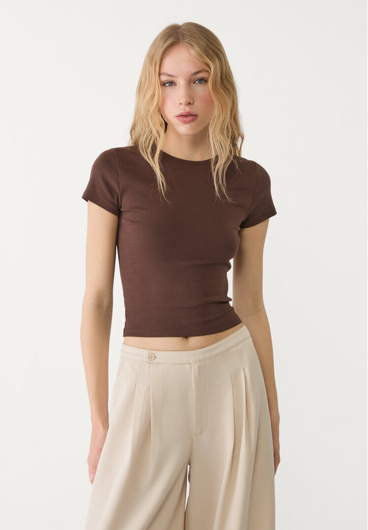 camiseta basica slim fit