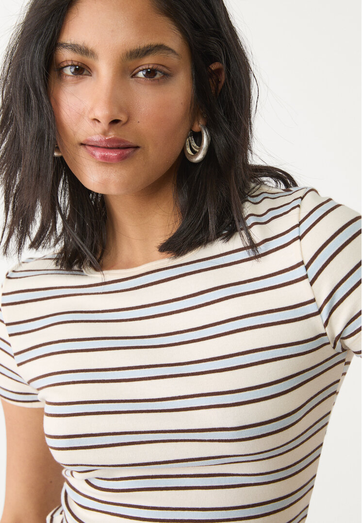 camiseta basica slim fit rayas