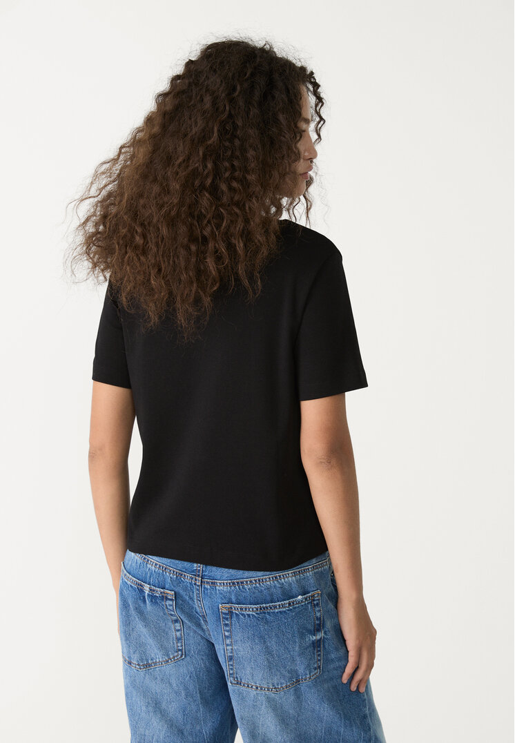 camiseta basica regular fit heavy weight