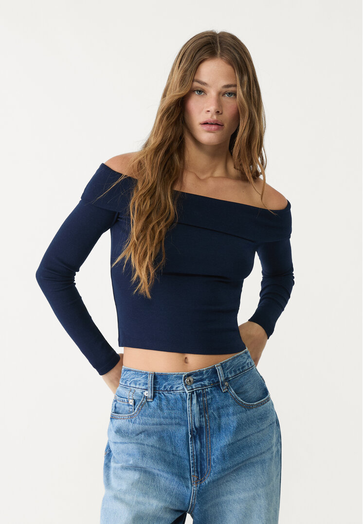 camiseta hombros descubiertos