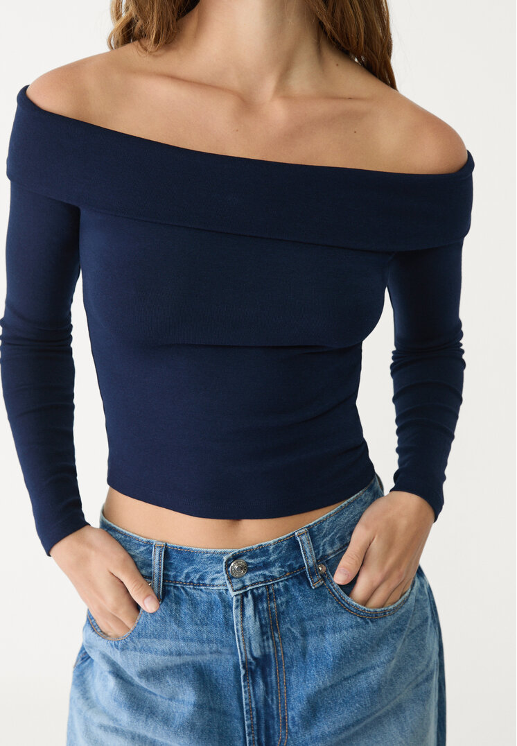 camiseta hombros descubiertos