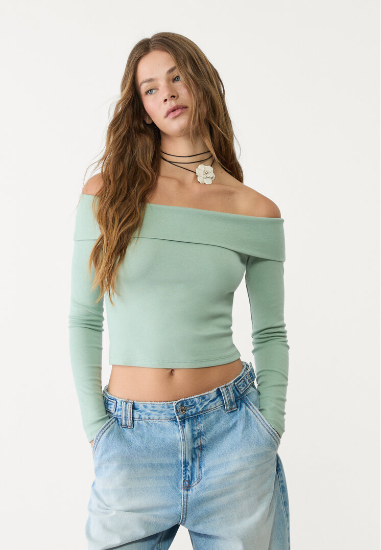 camiseta hombros descubiertos