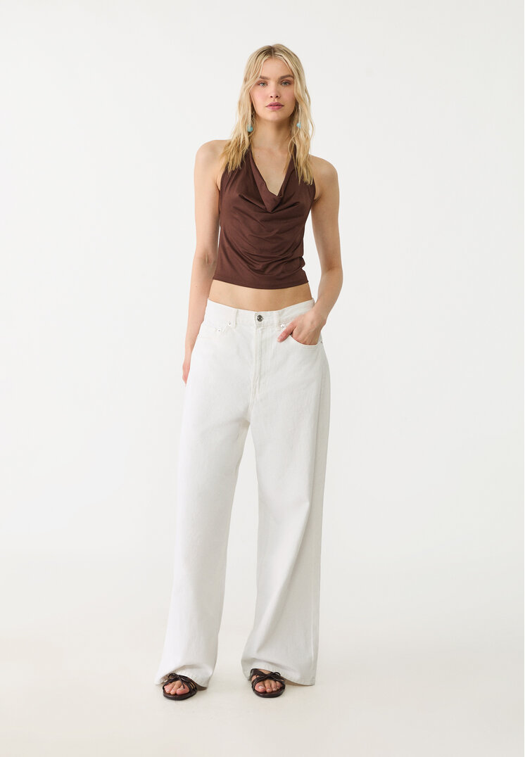 top halter escote fluido