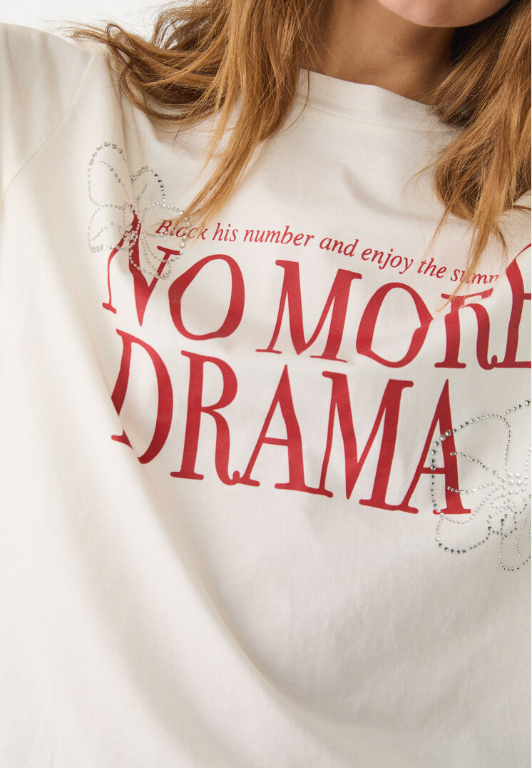 camiseta estampada brillos