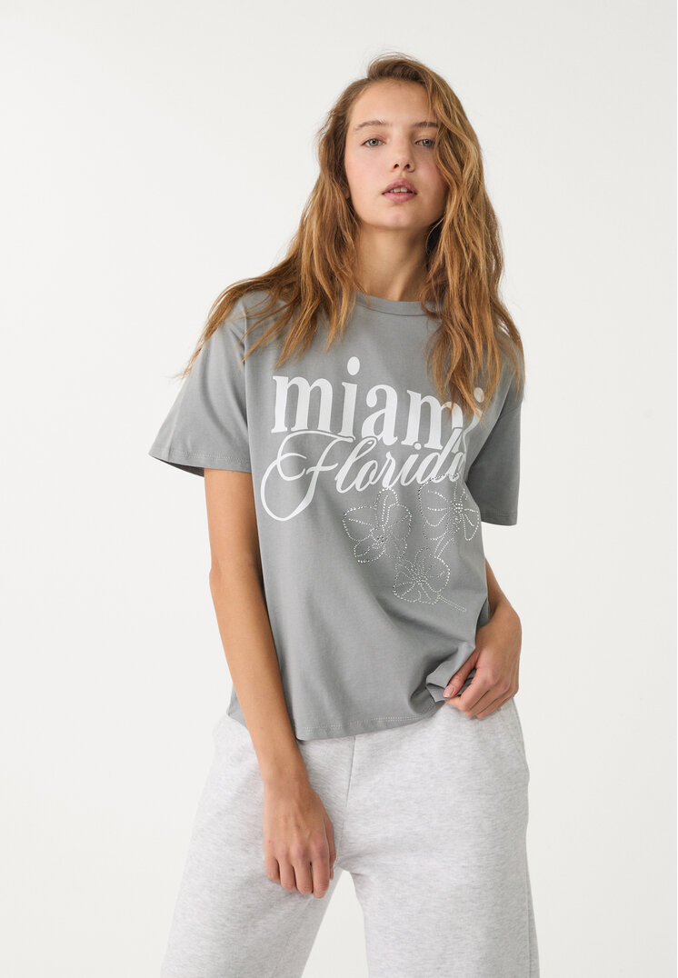 camiseta estampada brillos