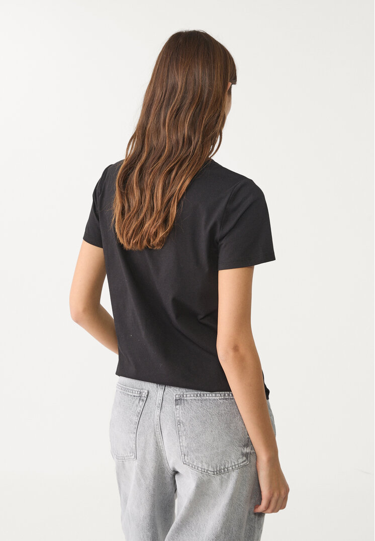 camiseta estampado metalizado