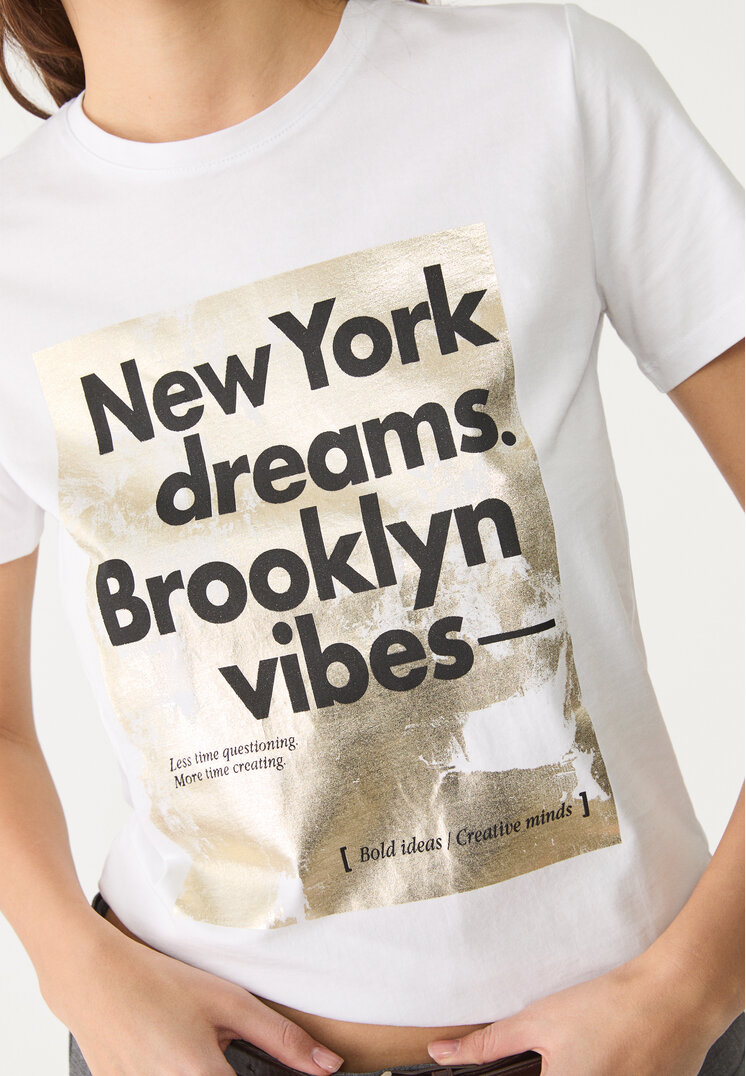 camiseta estampado metalizado