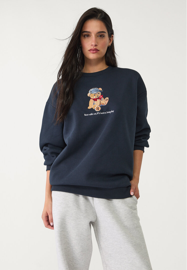 sudadera oso bordado
