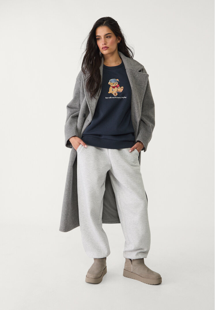 sudadera oso bordado