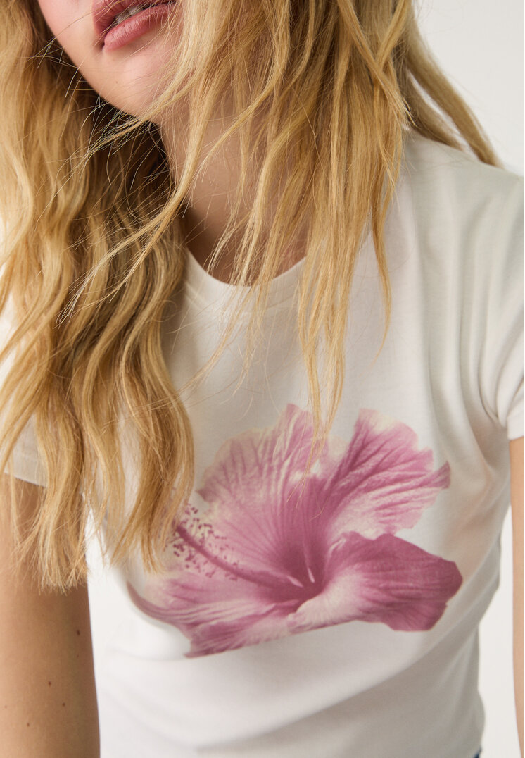 camiseta fitted estampado