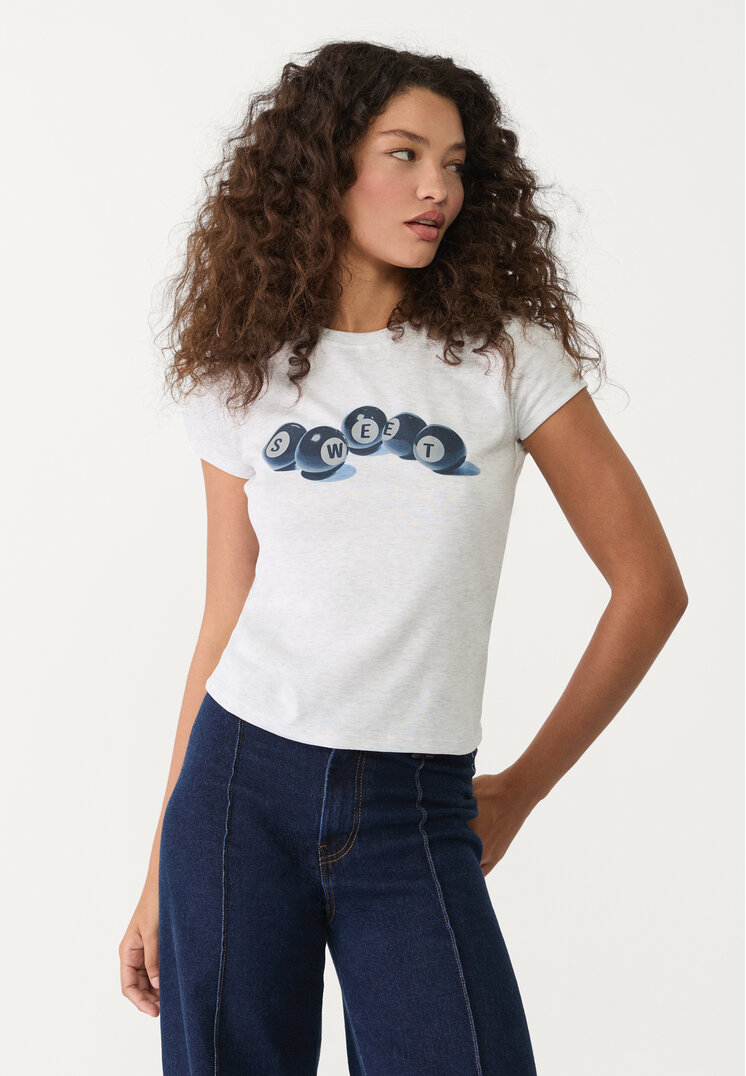 camiseta fitted estampado