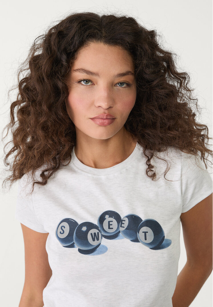 camiseta fitted estampado
