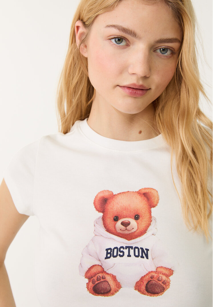 camiseta fitted estampado oso