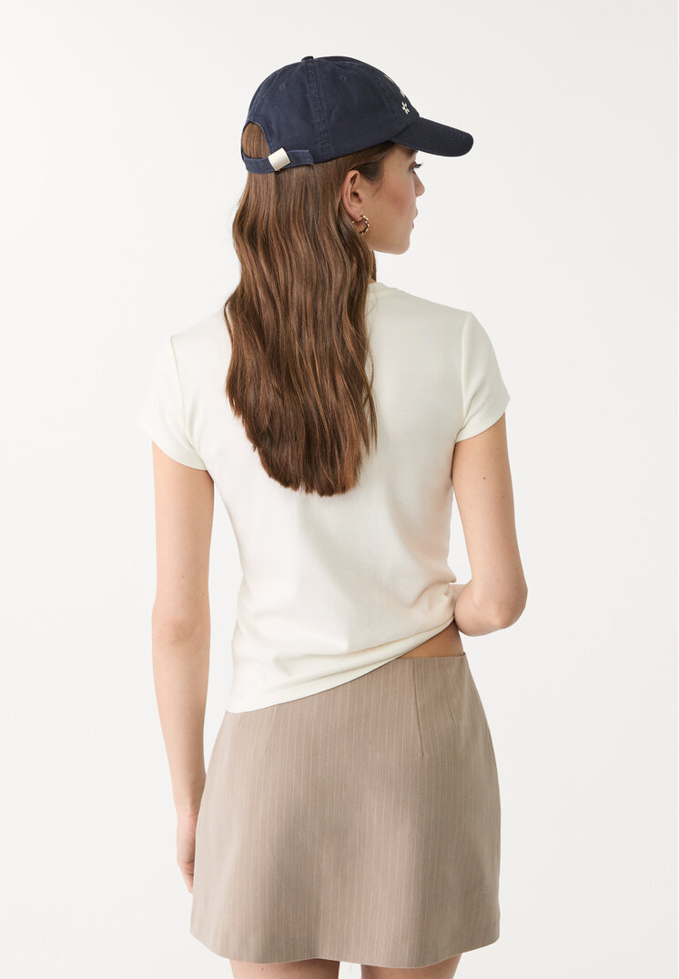 camiseta fitted butter
