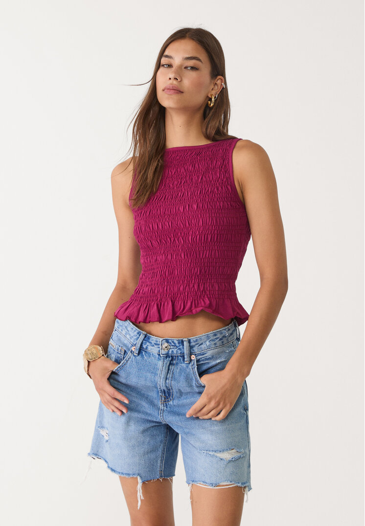 camiseta fruncida volantes