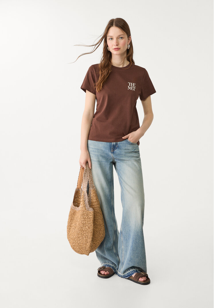 camiseta regular fit the met