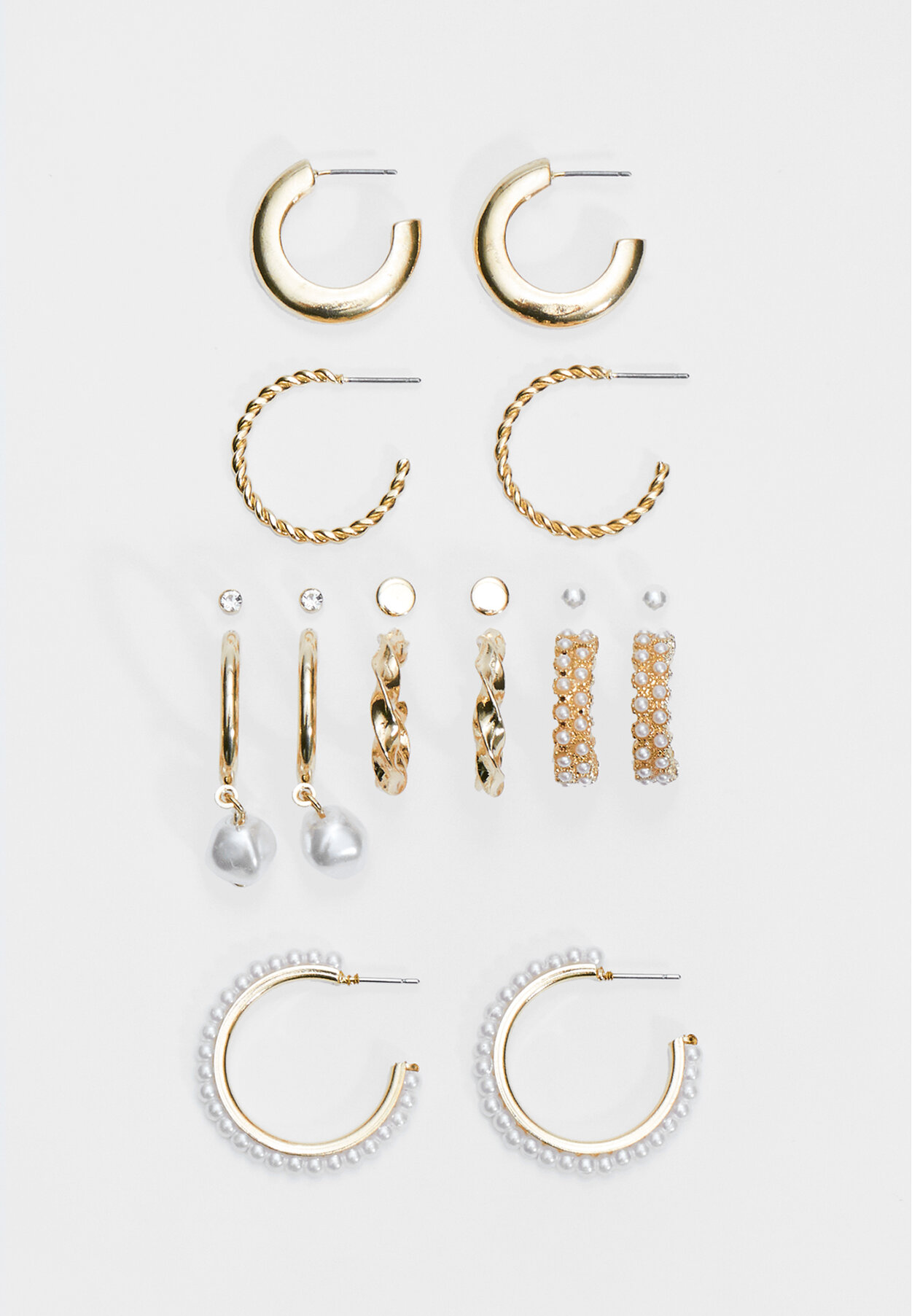 Set di 9 paia di orecchini e orecchini a cerchio con perle