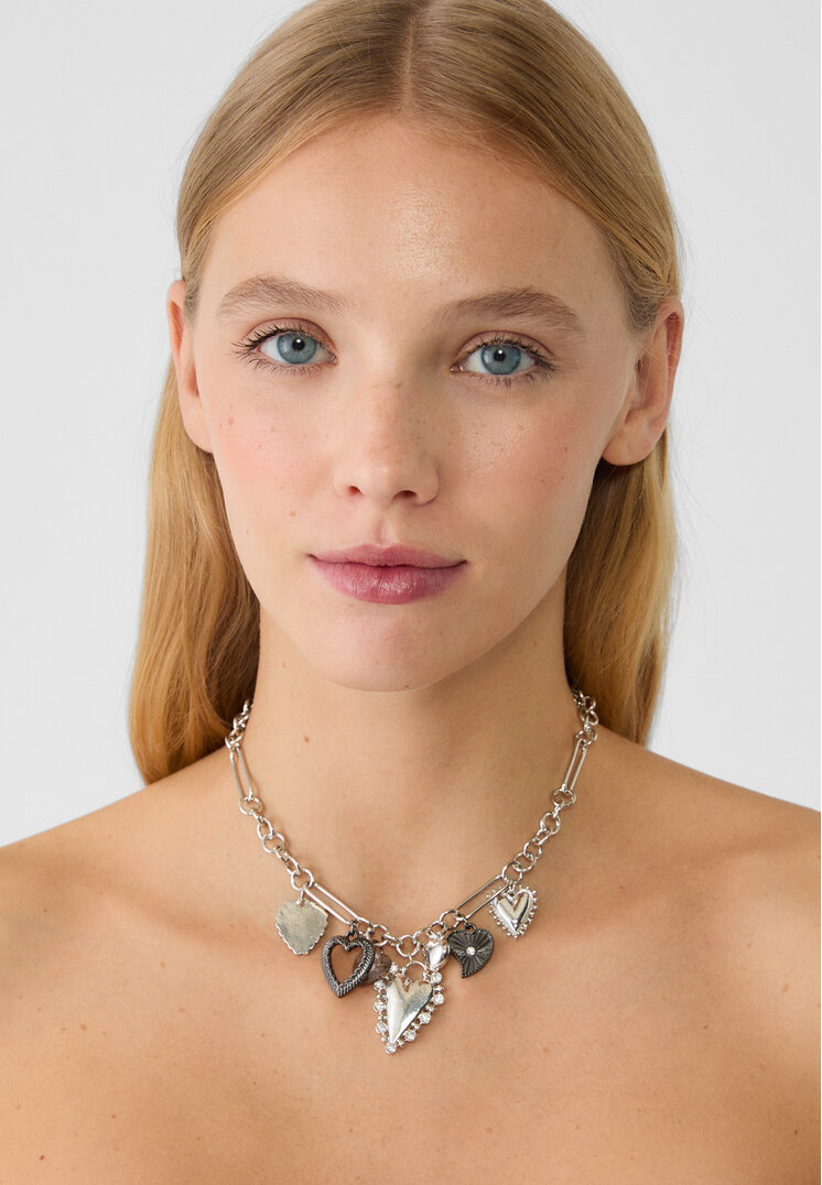 collar multi charm corazones