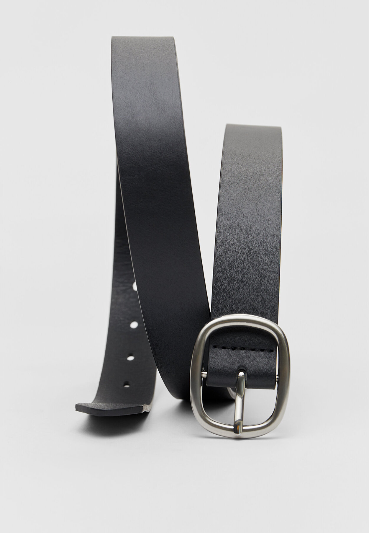 Thin belt with rectangular buckle