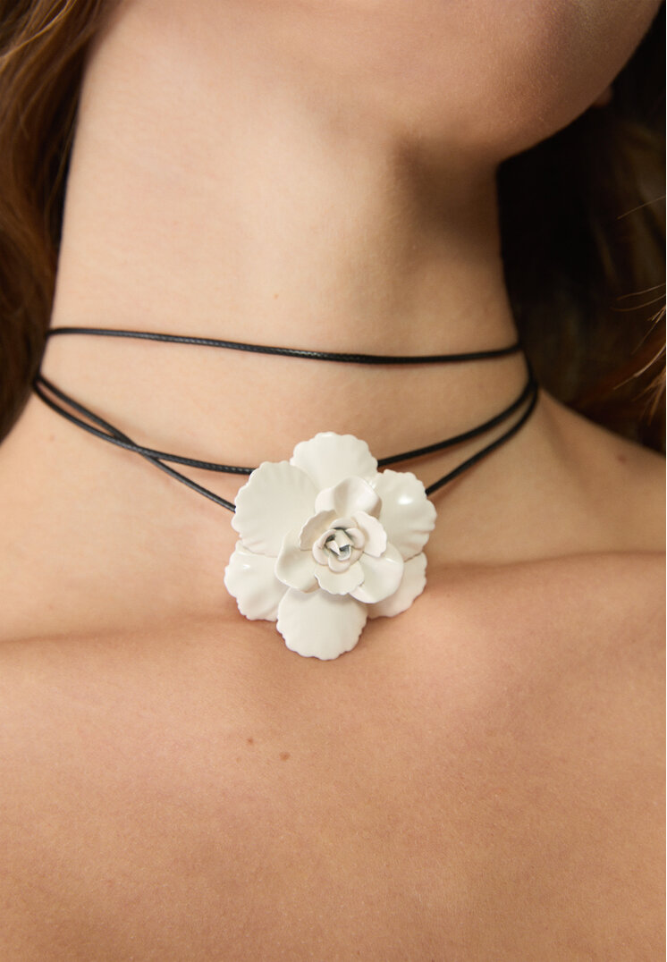 collar cordon flor metalica