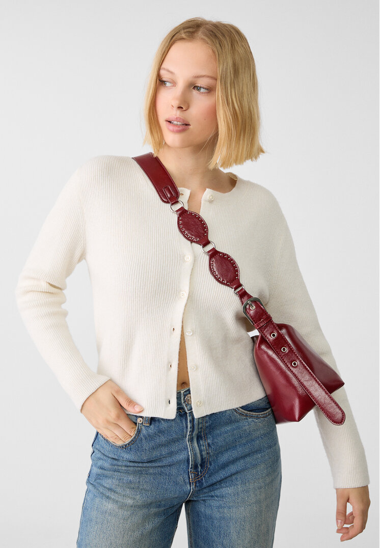 bolso bandolera tachas
