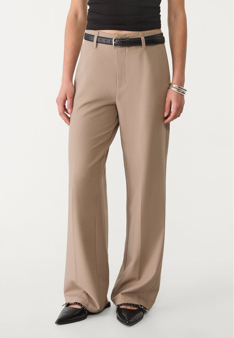 Stradivarius Pantaloni Drepți Vaporoși Eleganți Cu Curea Maro 34