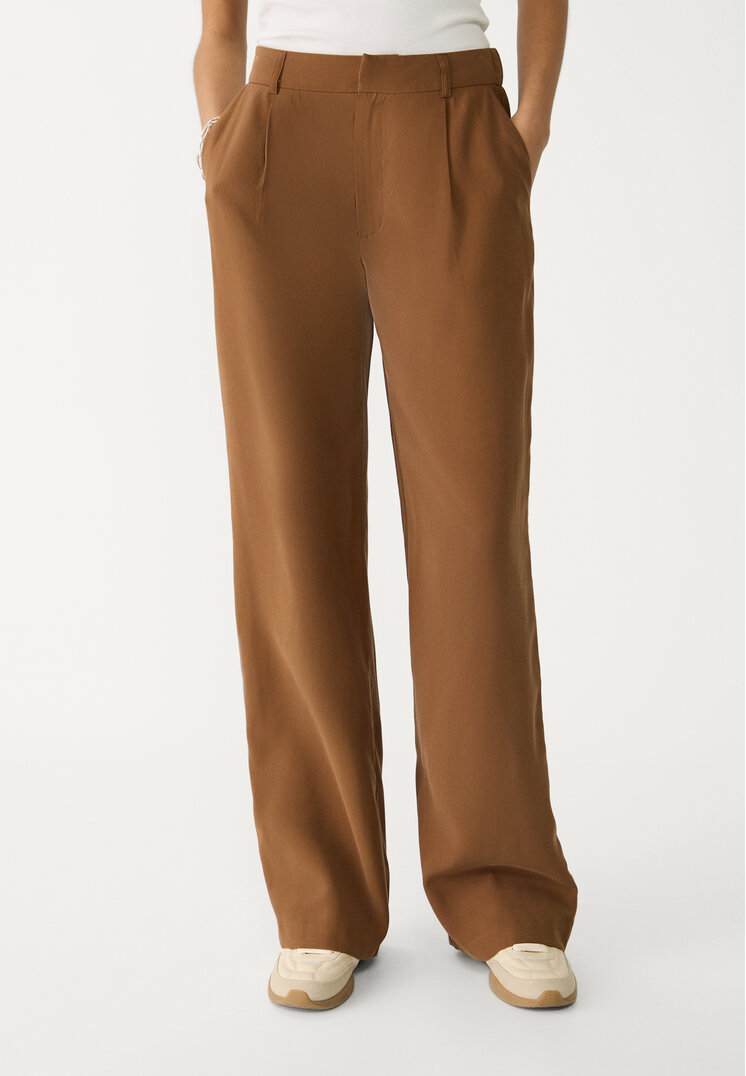 pantalon recto fluido pinzas