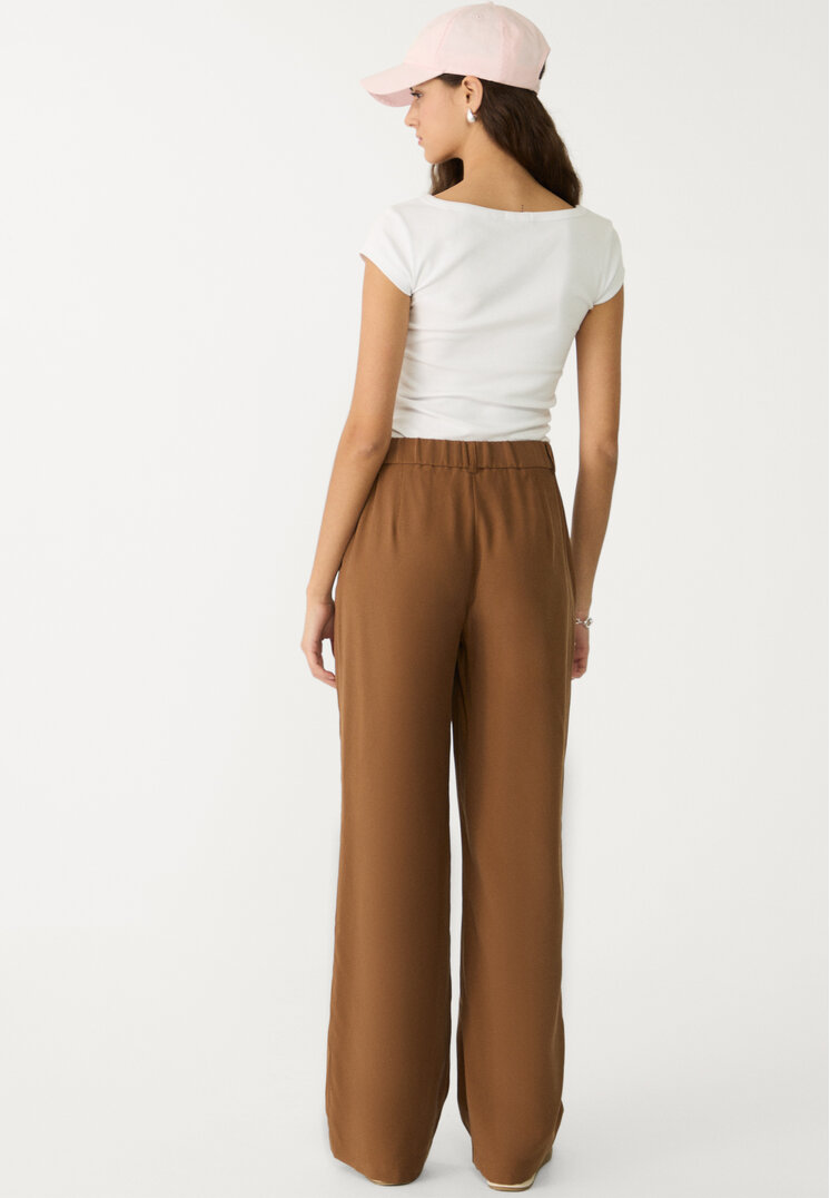 pantalon recto fluido pinzas