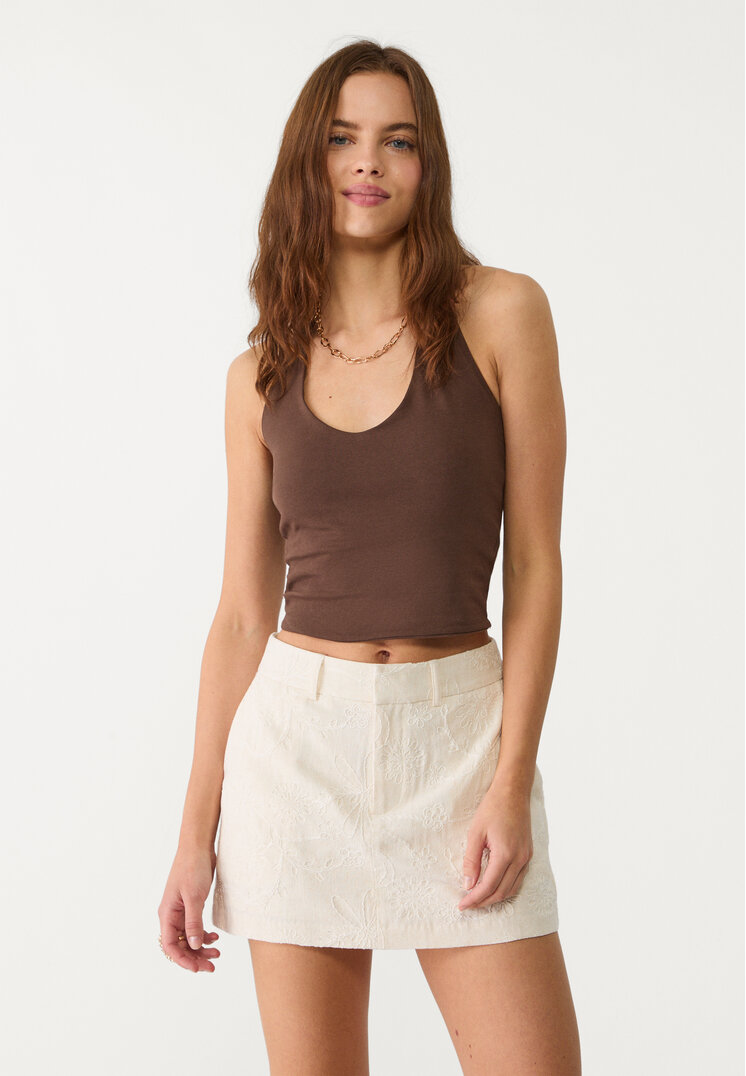 falda pantalon con lino bordada