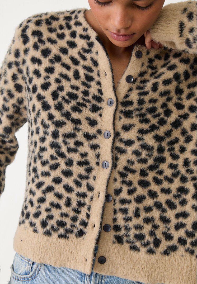 chaqueta punto botones leopardo