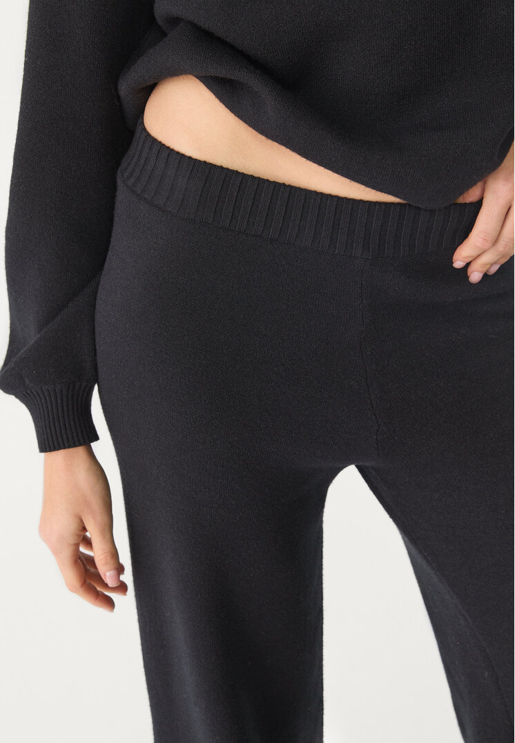 pantalon ancho punto