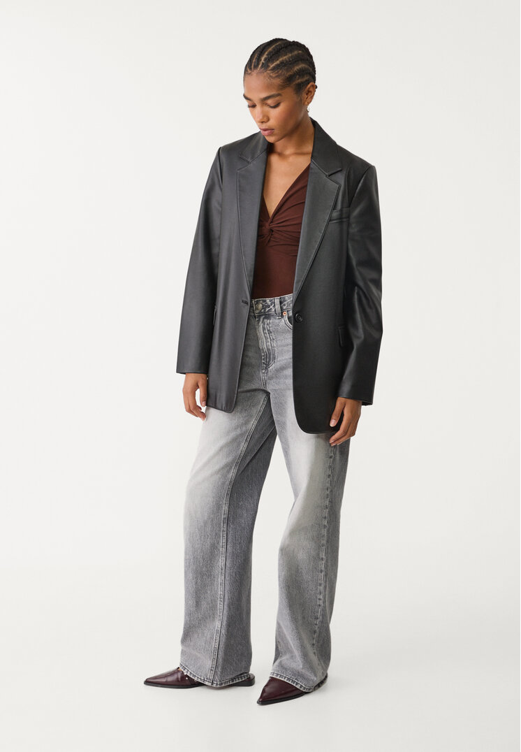 americana regular fit efecto piel