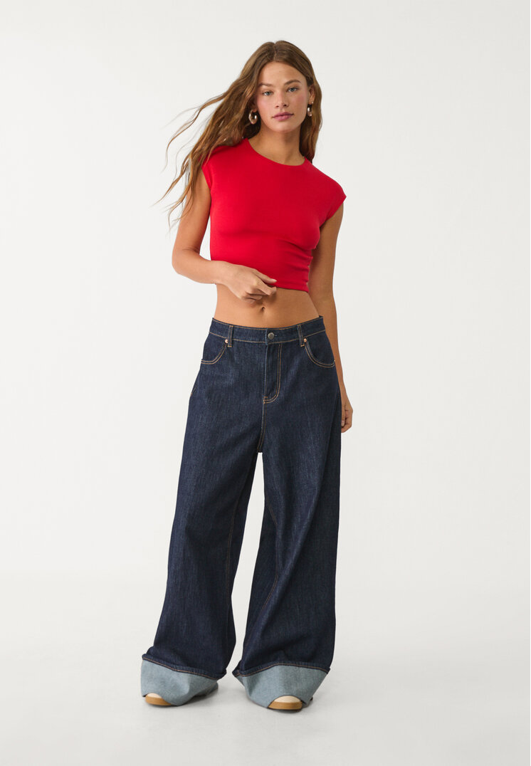 camiseta basica ajustada crop