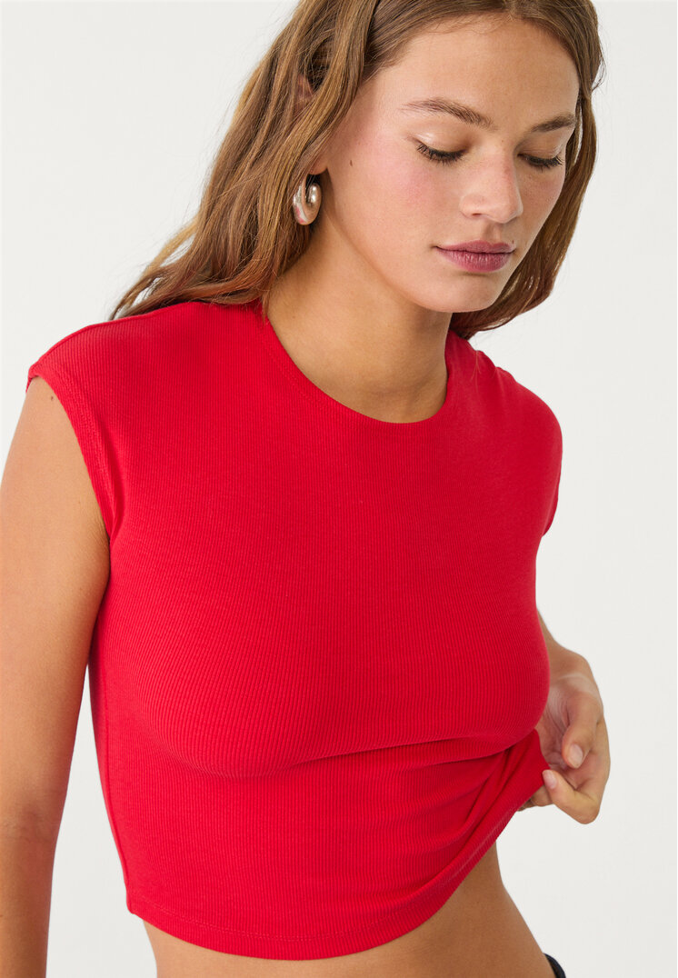 camiseta basica ajustada crop