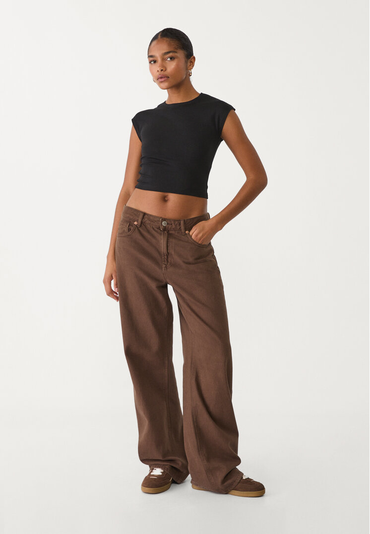 camiseta basica ajustada crop