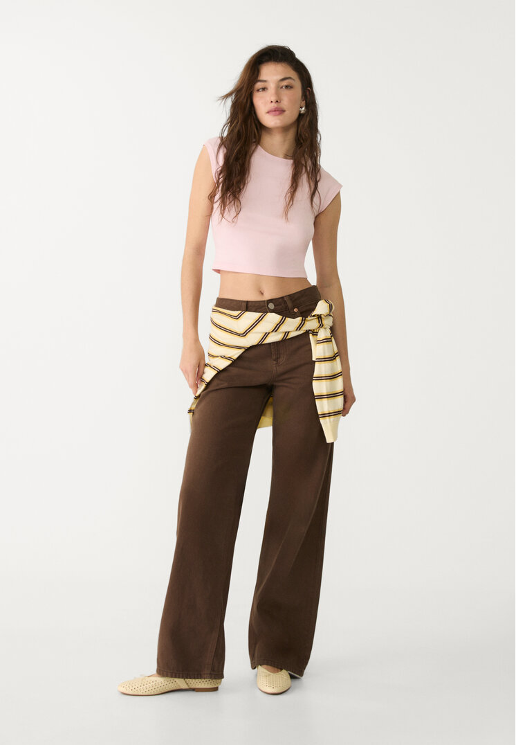 camiseta basica ajustada crop