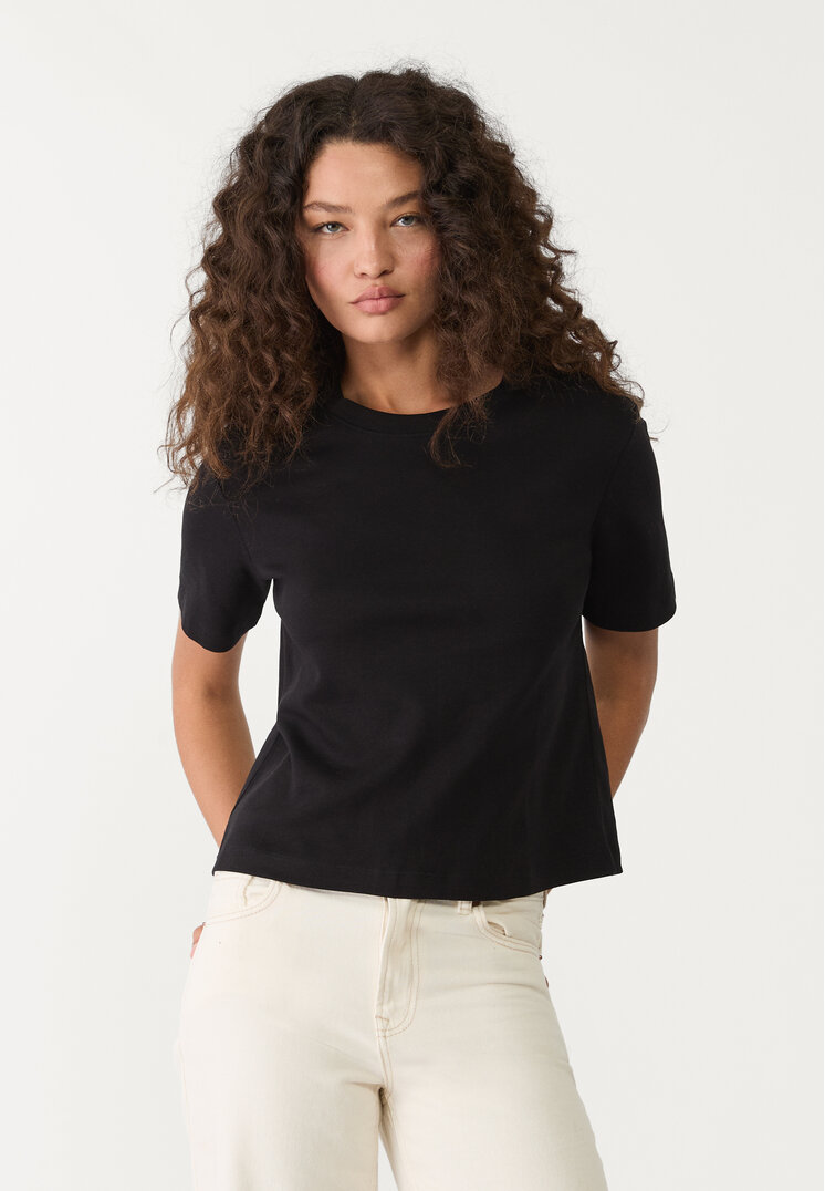 camiseta basica regular fit heavy weight