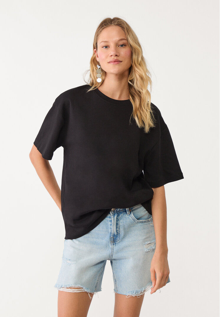 camiseta basica oversize heavy weight