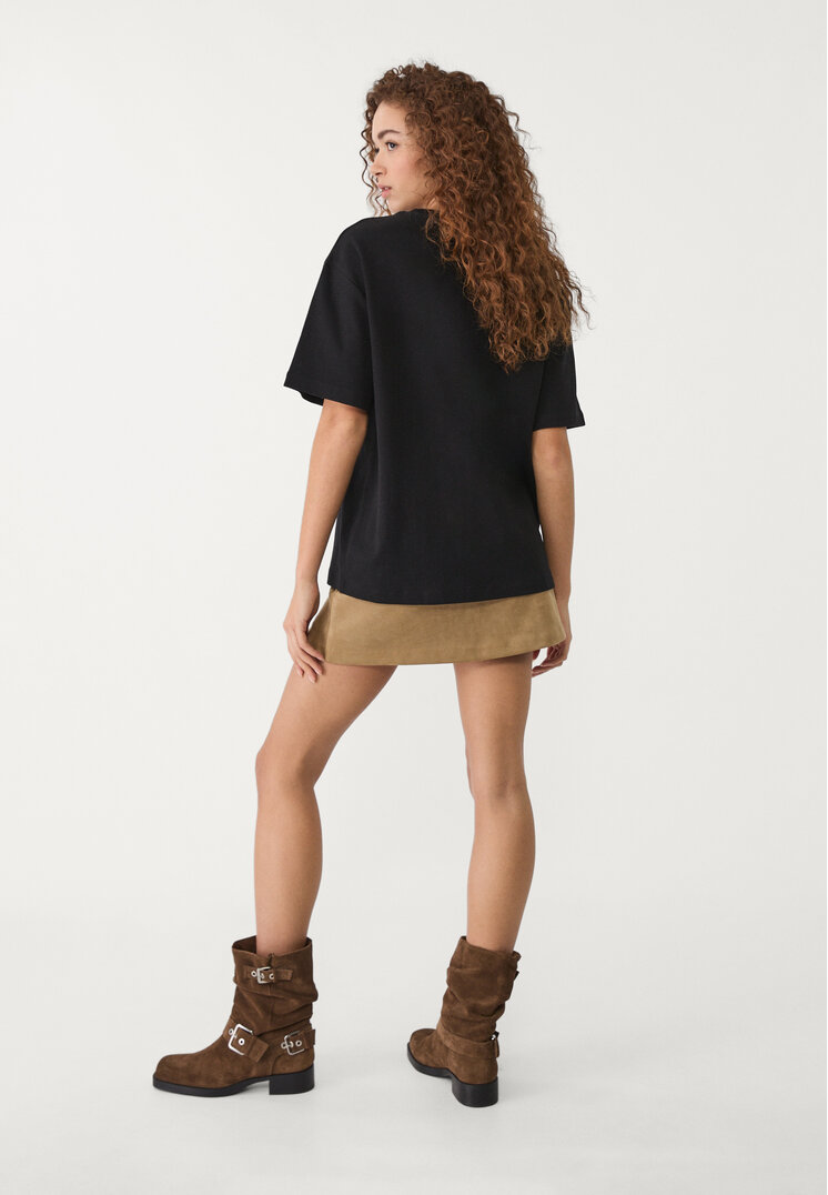 camiseta basica oversize heavy weight