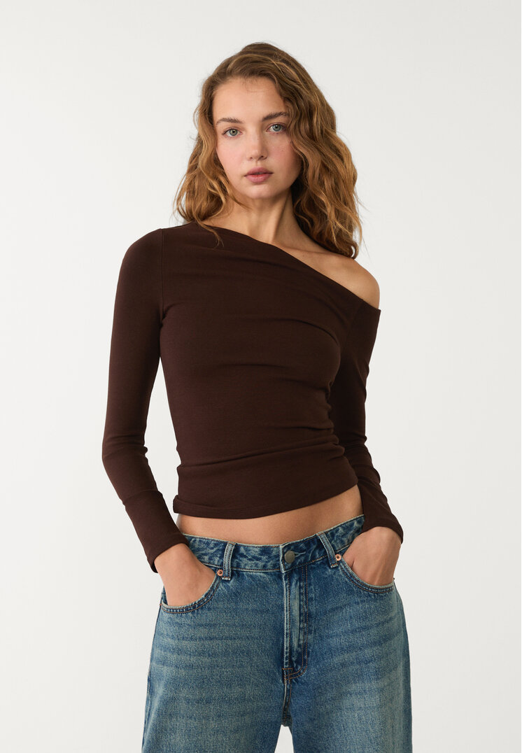 Stradivarius Tricou Cu Decolteu Asimetric Maro L