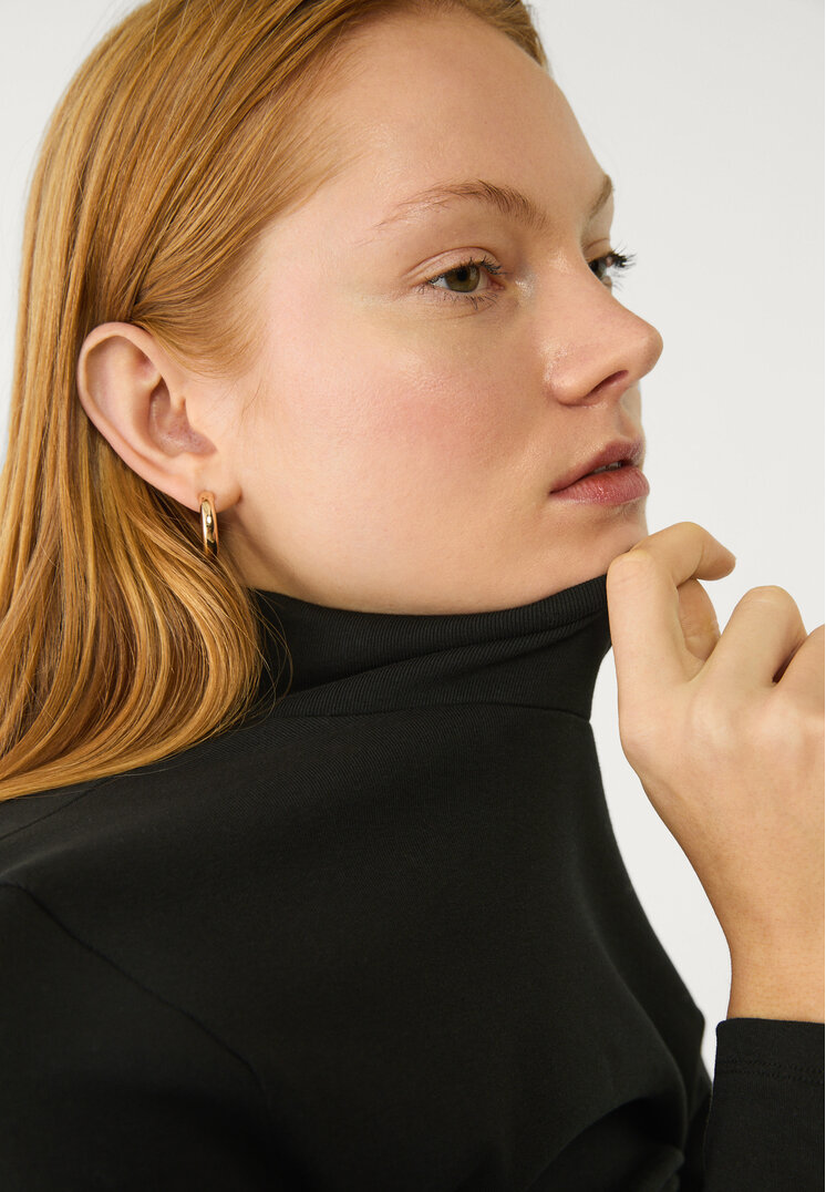 camiseta cuello subido
