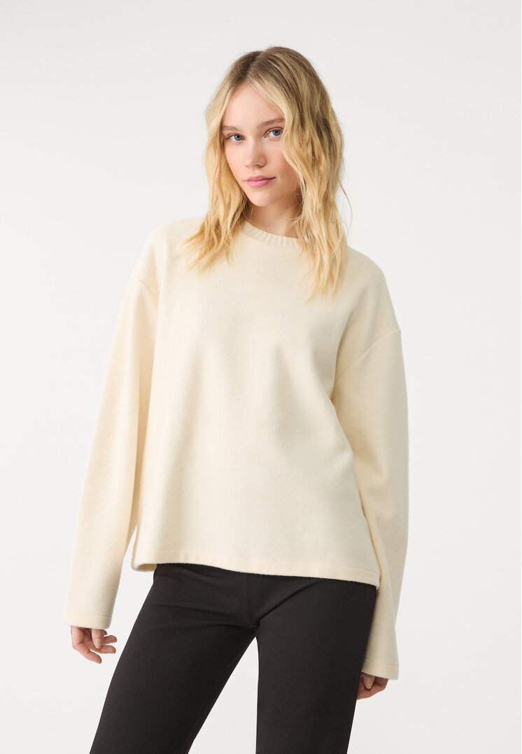 Stradivarius Tricou Din Tricot Cu Guler Rotund Ecru Xs