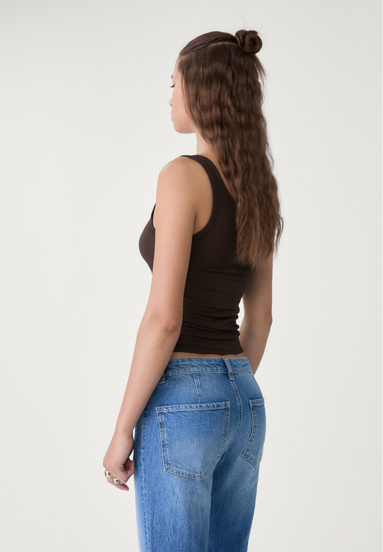 camiseta tirantes botones