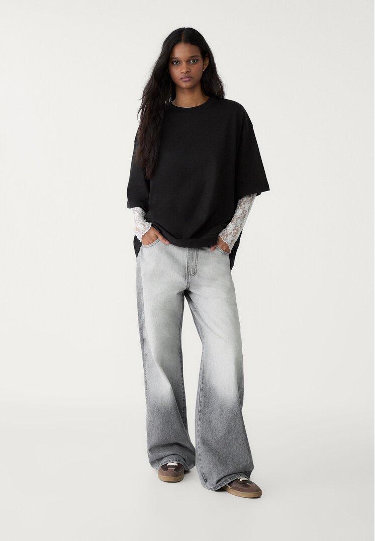 camiseta oversize manga corta