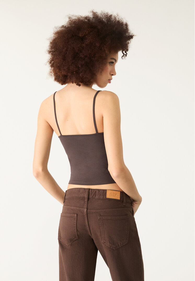 camiseta tirantes nudo