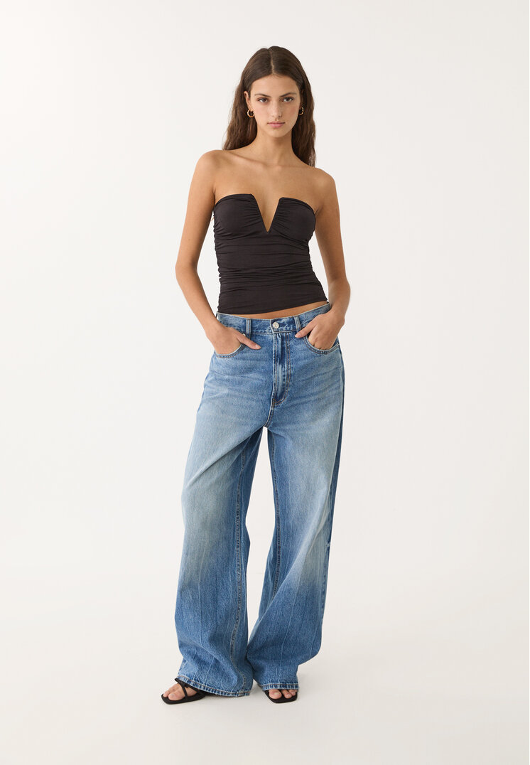top crop drapeado escote v